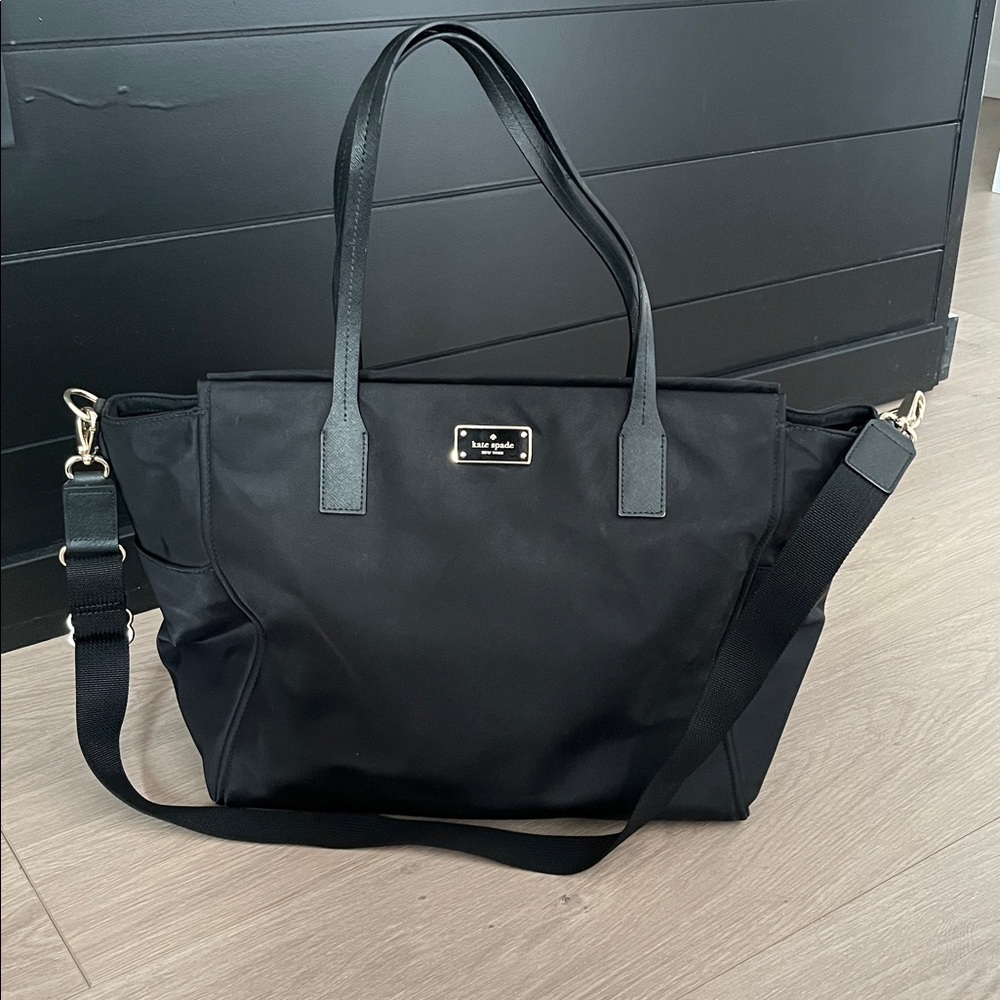 Kate Spade Elegant Black Shoulder Bag